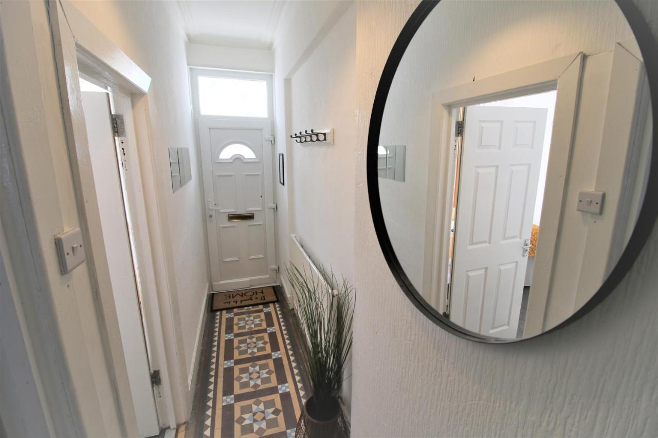Three Bedroom Townhouse - Free Local Parking - By Property Promise Cardiff Exteriör bild