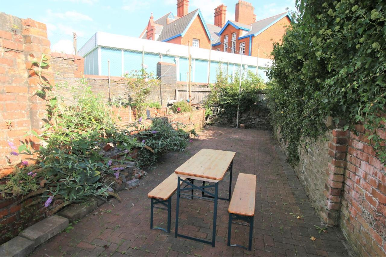 Three Bedroom Townhouse - Free Local Parking - By Property Promise Cardiff Exteriör bild