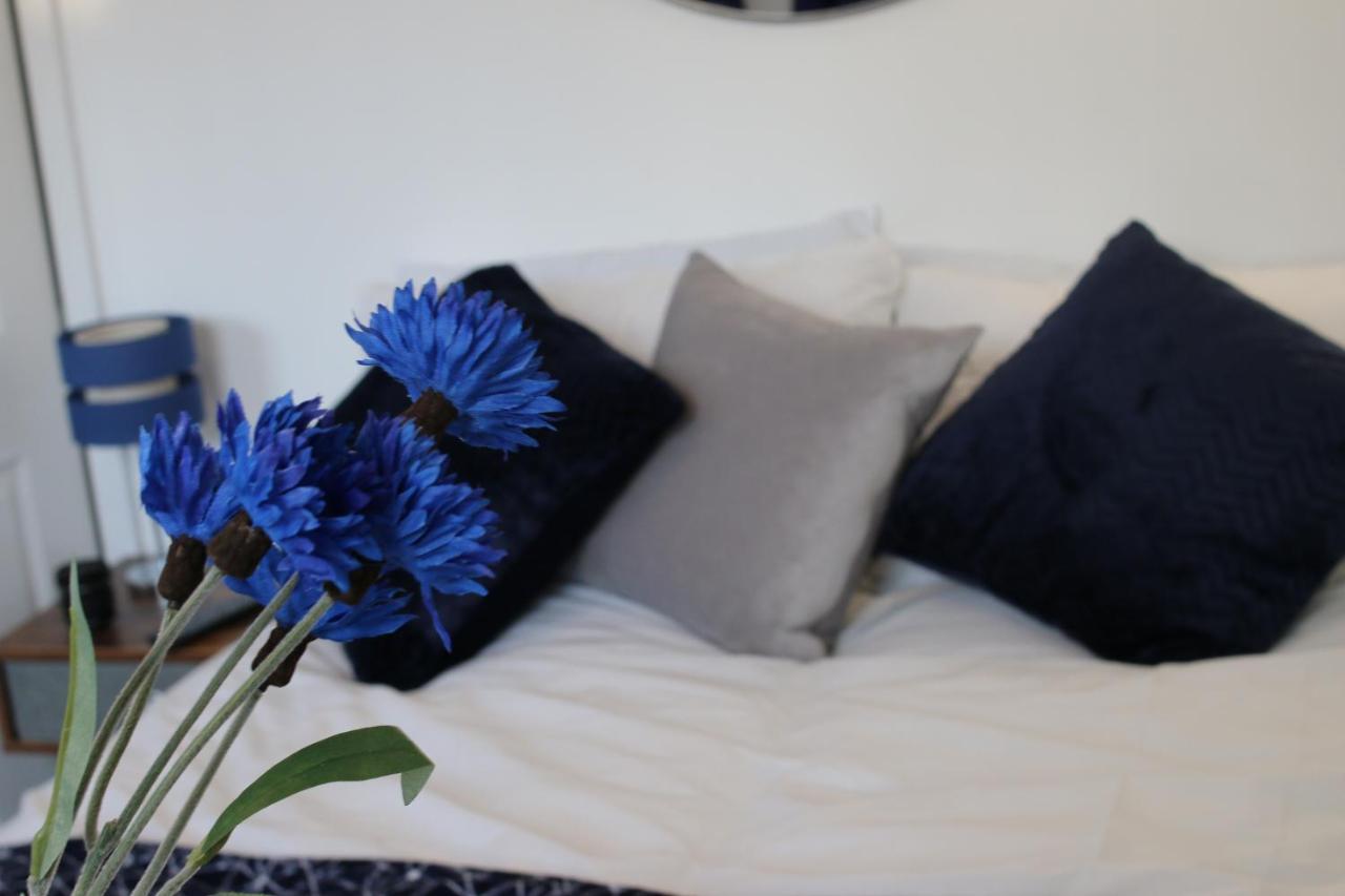 Three Bedroom Townhouse - Free Local Parking - By Property Promise Cardiff Exteriör bild